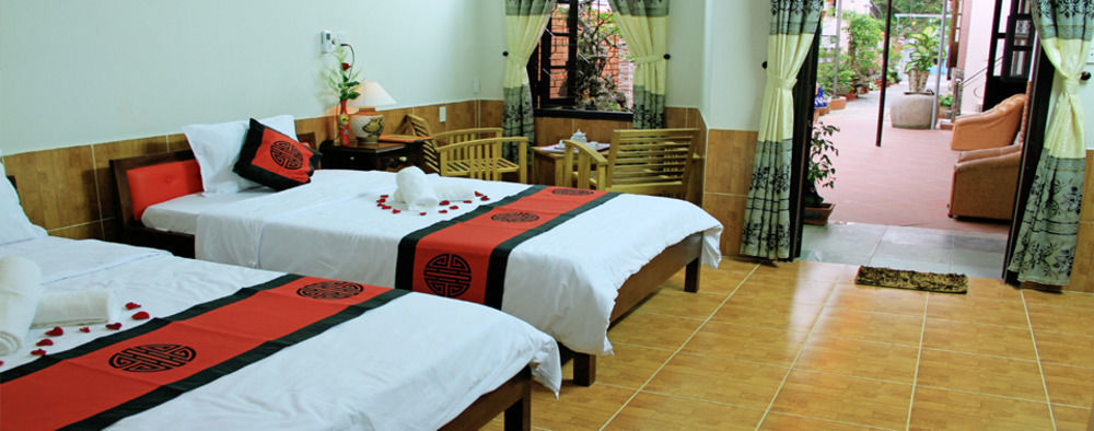 Red Ceramics Homestay Hoi An Eksteriør billede